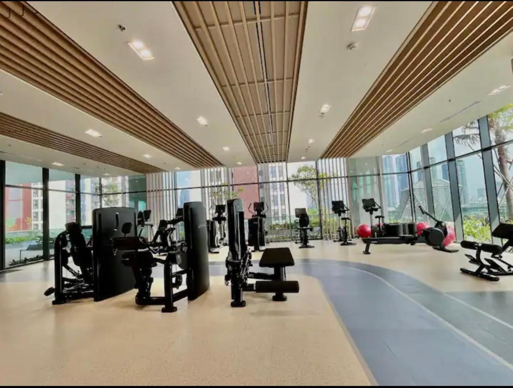 The Metropole -Complex "Opera, Crest, Galleria " -Free Pool-Gym-Sauna Room-Yoga Room Ho Şi Min Exterior foto